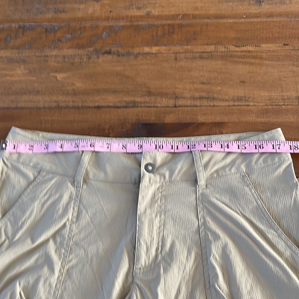 columbia women’s shorts, size 12 - Picture 5 of 6